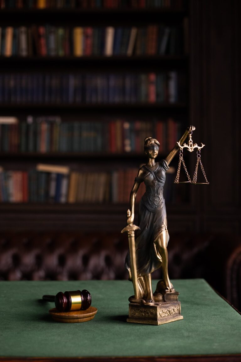 Contenido jurídico balanza de la justicia